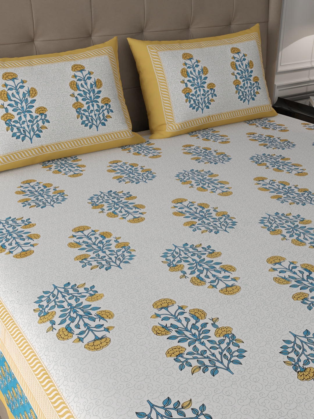 108 X 108 inch 100% Cotton Bedsheet for Double Bed Super King Size with Pillow Covers Gift Or Decor