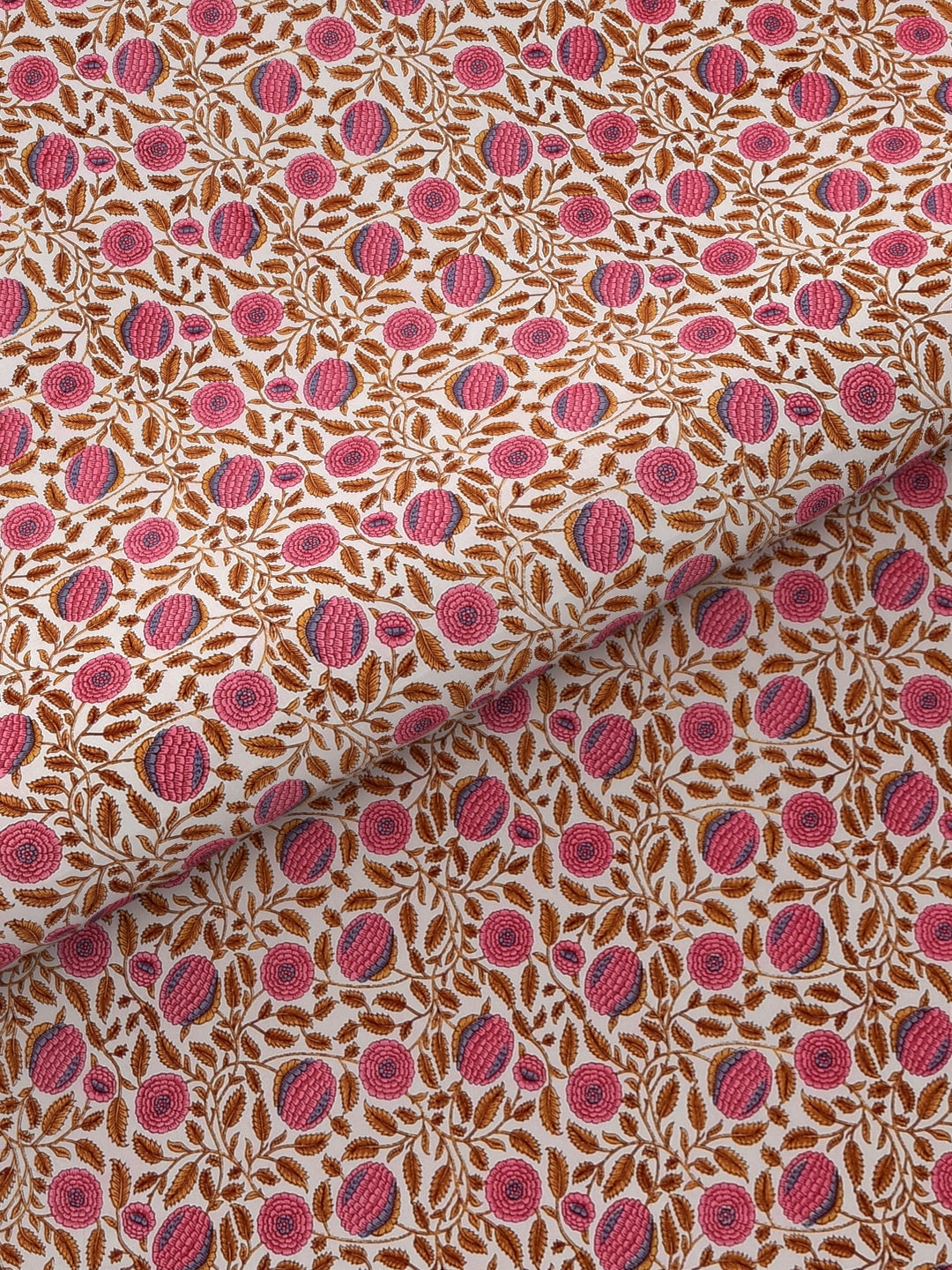 108 X 108 inch 100% Cotton Bedsheet for Double Bed Super King Size with Pillow Cover Gift Or Decor