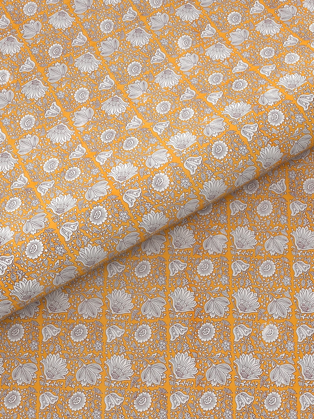 108 X 108 inch Super King Size 100% Cotton Bedsheet for Double Bed with Pillow Cover Gift Or Decor