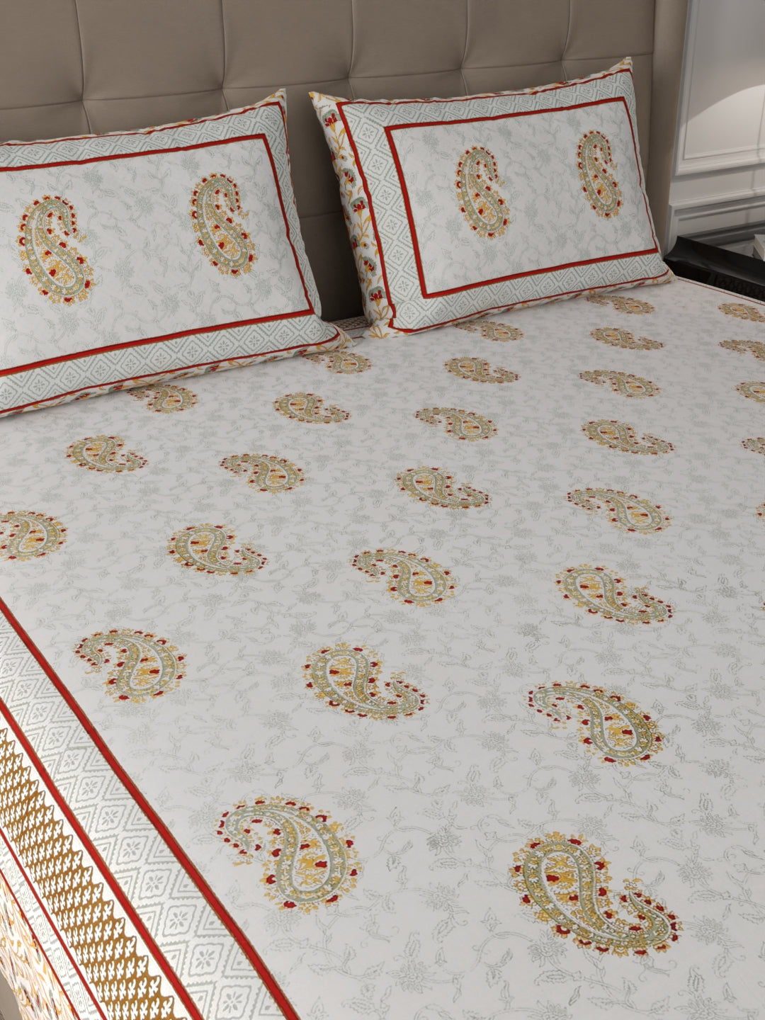108 X 108 inch 100% Cotton Bedsheet for Double Bed Super King Size with Pillow Covers Gift Or Decor