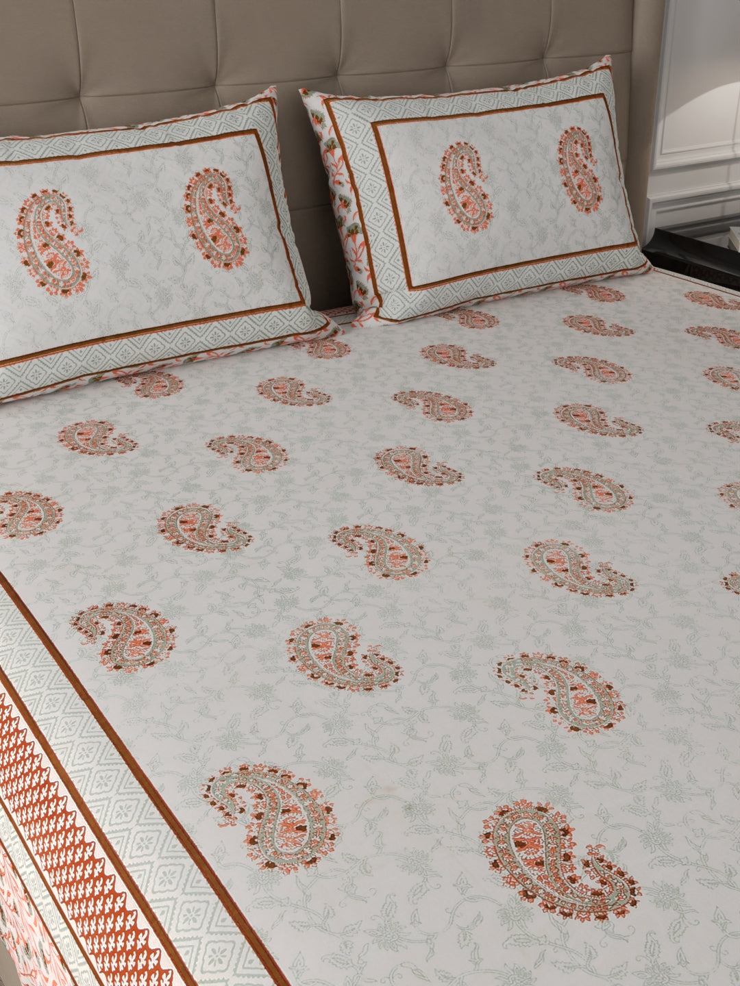 108 X 108 inch 100% Cotton Bedsheet for Double Bed Super King Size with Pillow Covers Gift Or Decor